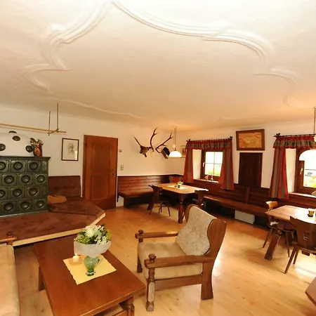 Steinbachhof דירה ראוריס
